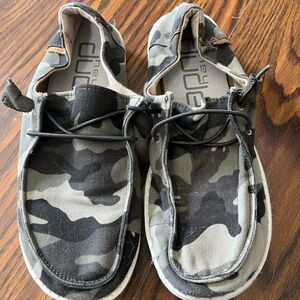 Hey Dude‎ Camo Slip-On Shoes